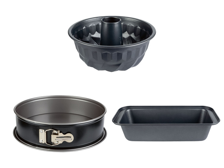 Gugelhupfform, runde Springform und rechteckige Backform.