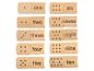 Set aus 10 Holzstücken mit Zahlen und Punkten von eins bis zehn.