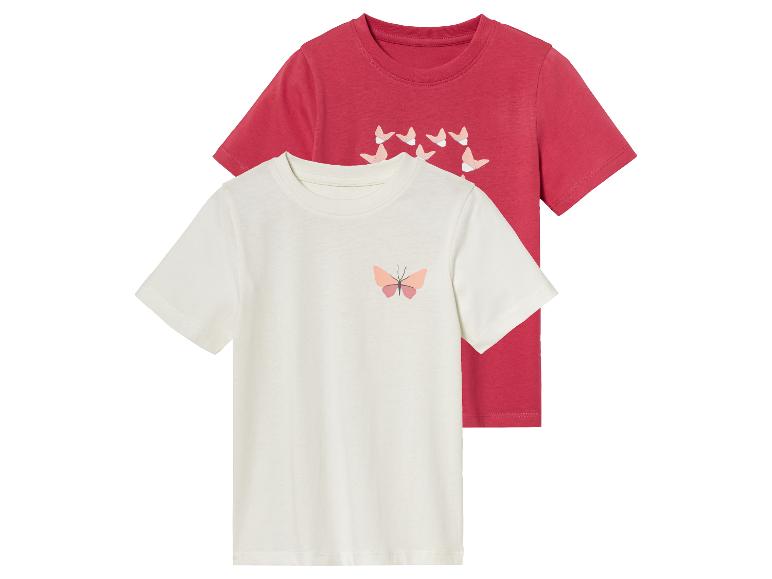 Zwei T-Shirts mit Schmetterlings-Motiv.