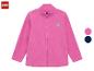 Rosa Fleecejacke mit Reißverschluss und kleinem Muster auf der Brust.