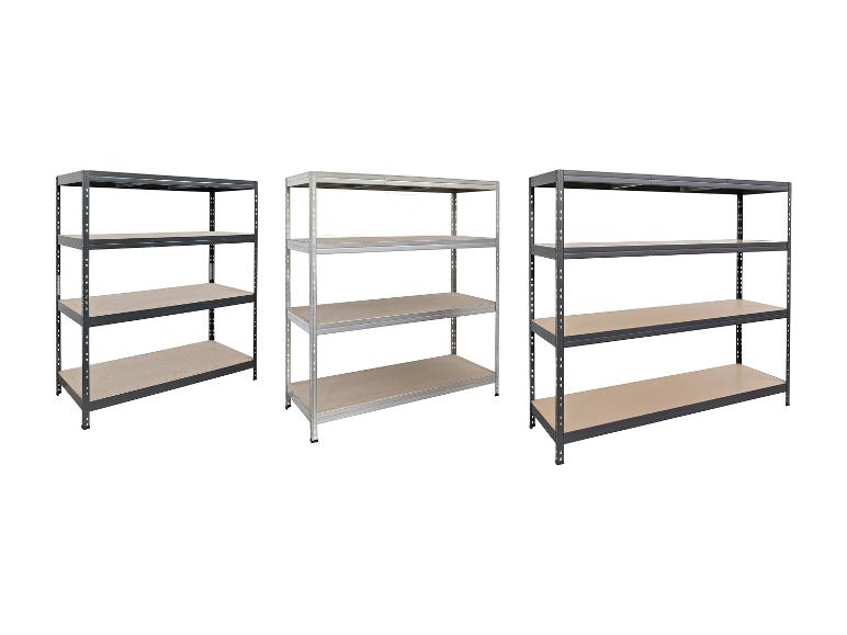 Drei Metallregale mit Holzablagen, zwei dunkelgrau und eines hellgrau.