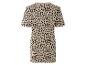 Beige T-Shirt-Kleid mit Leopardenmuster.