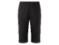Schwarze Shorts mit Spitze.