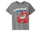 Graues T-Shirt mit rotem Rennwagen-Aufdruck und dem Text „LIGHTNING McQueen“.