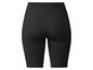 Schwarze, gerippte Fahrradshorts für Damen.