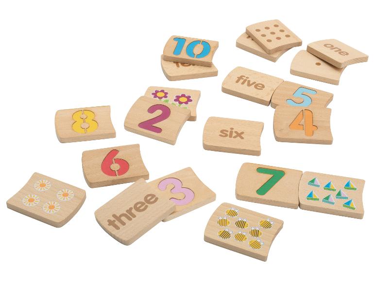 Holzpuzzle mit Zahlen und Bildern zum Zählenlernen.