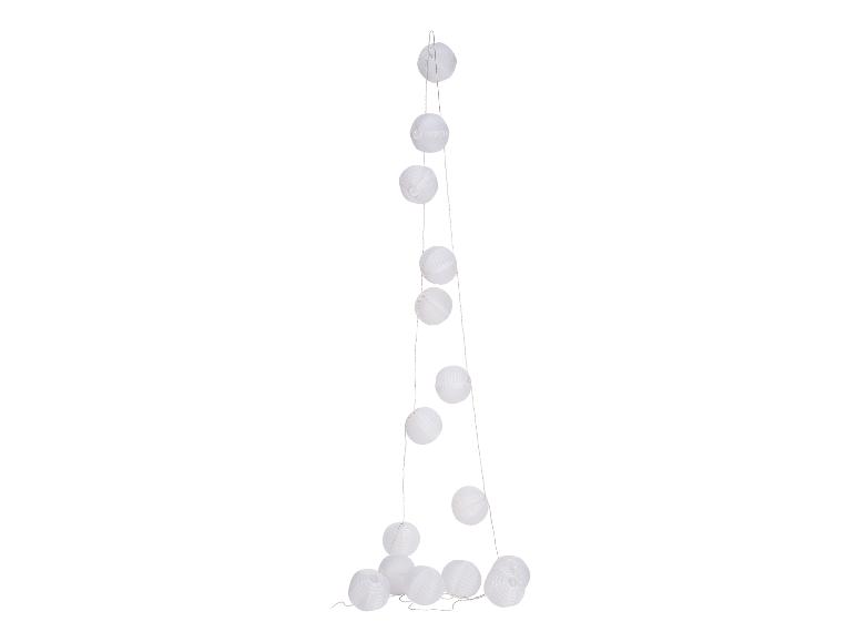 Lichterkette mit weißen Lampions.