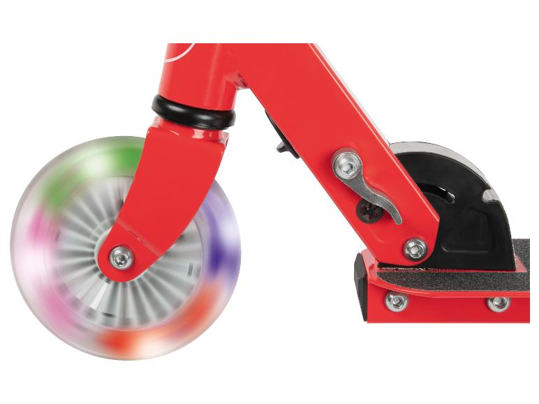 Scooter / Tri-Scooter, mit Hinterrad-Reibungsbremse