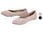 Zwei beige Strick-Ballerinas, mit Farboptionen Beige und Schwarz