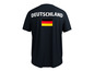 Ein schwarzes T-Shirt mit der deutschen Flagge und dem Schriftzug 'DEUTSCHLAND'.