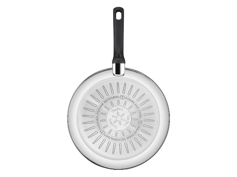 Edelstahl-Pfannenboden mit Induktionstechnologie und Wärmeverteilungsmuster.