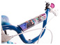 Ein blaues Fahrrad mit Frozen-Thema mit Bildern von Elsa und Anna am Lenker.