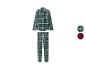 Grüne und rote karierte Pyjama-Sets mit Langarm-Oberteilen und Hosen.