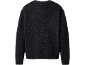 Rückseite eines schwarzen flauschigen Pullovers.