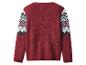 Roter Pullover mit Fair Isle-Muster an den Ärmeln