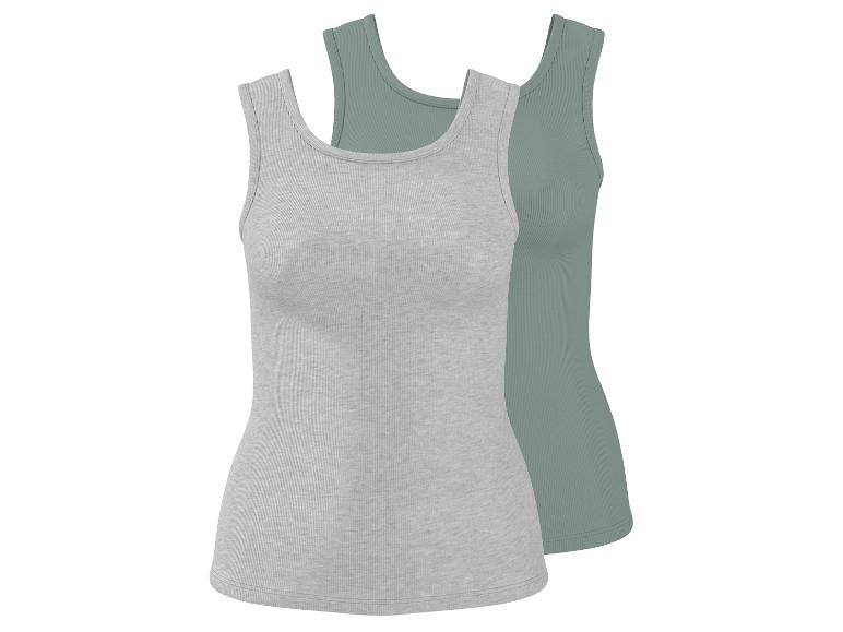 Zwei gerippte Damen-Tanktops, eines grau, das andere grün.