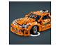 Oranges LEGO Technic Rennauto mit Lenkfunktionen
