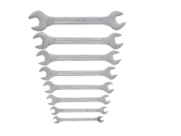 Ein Satz von sieben Parkside-Schlüsseln in den Größen von 10 bis 22 mm.