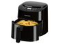 Ein schwarzer Gourmetmaxx Airfryer mit Pommes frites