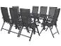 Gartenmöbel-Set: ausziehbarer Tisch und acht klappbare Netzstühle.
