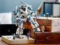 Ein LEGO Ninjago Mech und Minifiguren.