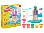 Play-Doh Rainbow Swirl Ice Cream Playset mit Maschine, Zubehör und 5 Dosen Knete.