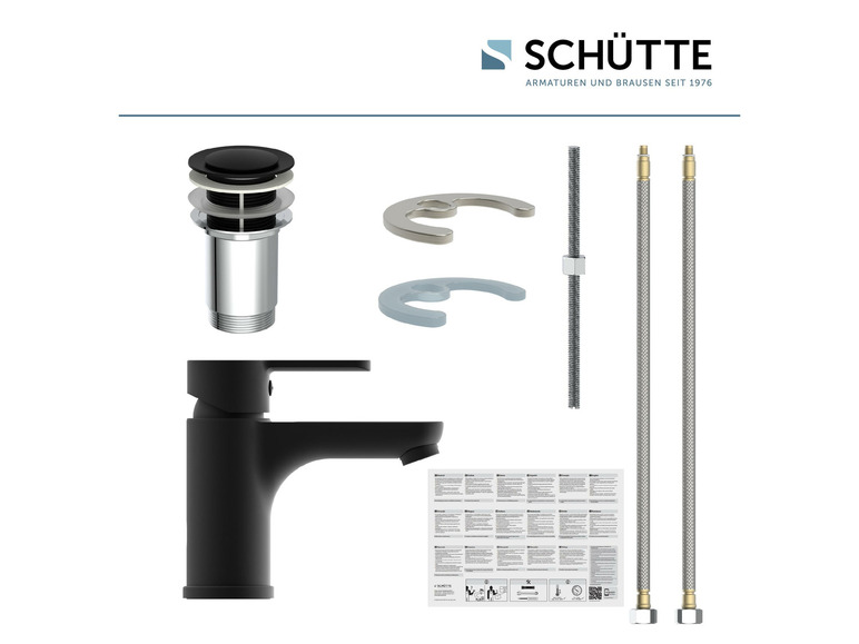 Eine schwarze Waschtischarmatur, ein Abflussstopfen, zwei flexible Anschlussschläuche und Montageanleitungen von Schütte.