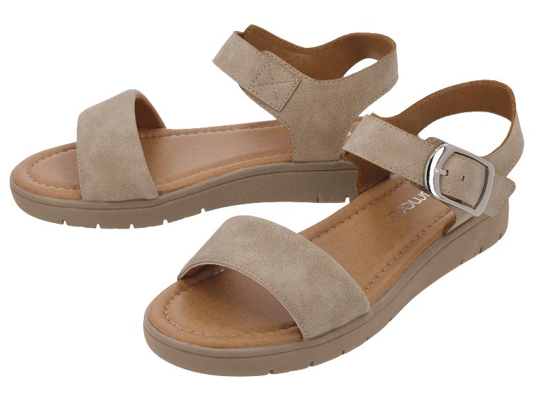 Damen-Sandalen in Beige mit Metallschnalle und Plateausohle