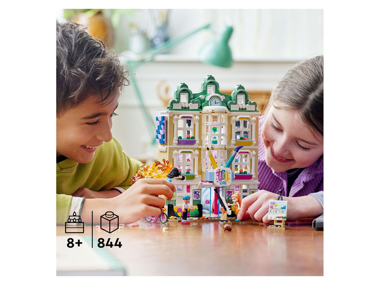 Gehe zu Vollbildansicht: LEGO® Friends 41711 »Emmas Kunstschule« - Bild 2