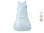 Blauer Babyschlafsack mit farbigem Punktmuster.