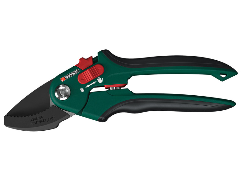 Grüne Gartenschere von Parkside mit schwarzem Griff.