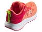 Damen-Sportschuhe in Orange-, Rot- und Limettengrüntönen.