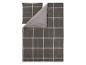 Karierte Decke und Kissenbezug