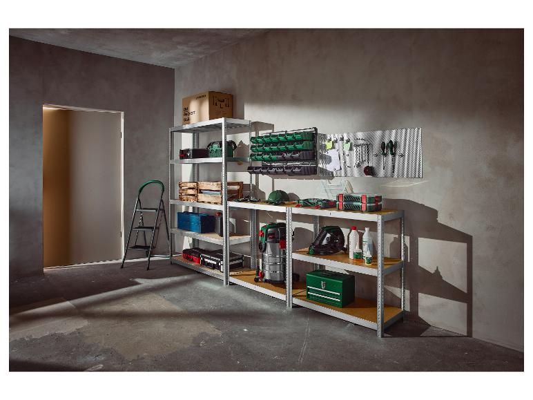 Werkstatt mit Parkside-Werkzeugen, Regalen, Aufbewahrungsboxen und einer Trittleiter.