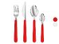 Besteckset mit roten Griffen: Gabel, Messer, großer und kleiner Löffel.