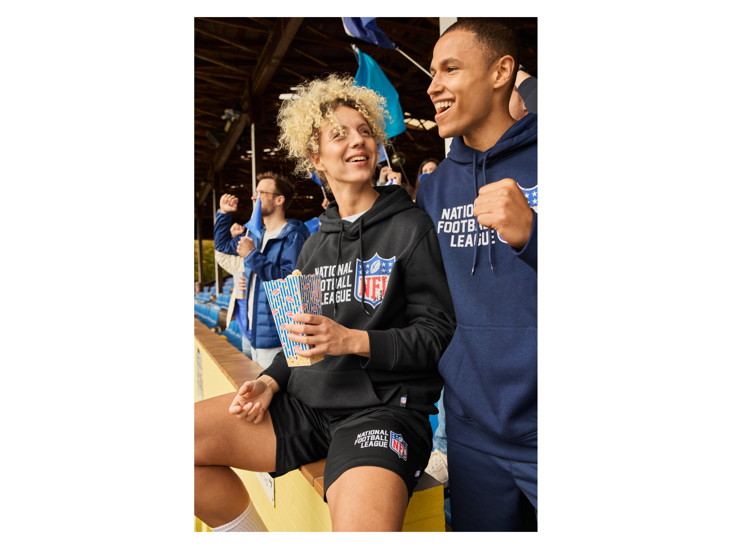 Thumbnail - NFL Short Primary Logo Graphic Poly (Navy, S)