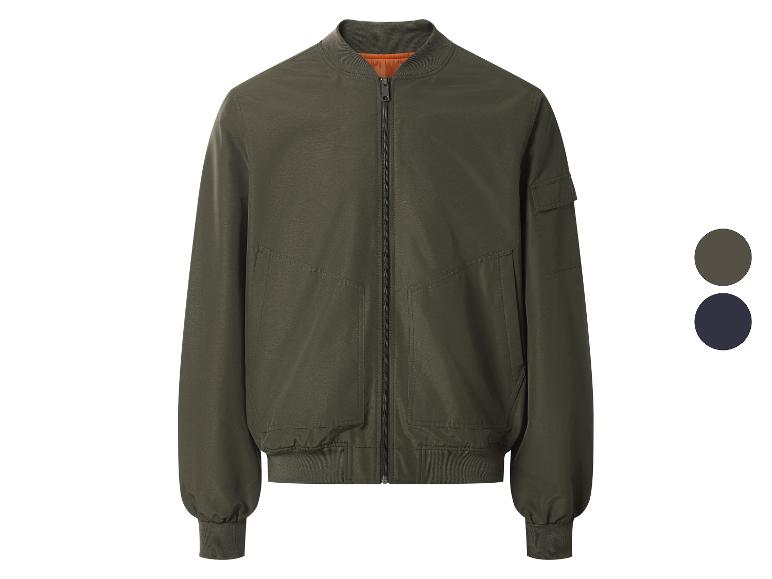 Herren-Bomberjacke in Olivgrün mit orangefarbenem Futter und zwei Farboptionen.