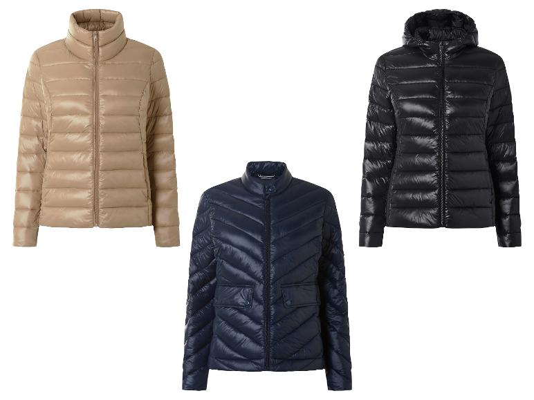 Drei Steppjacken: beige, marineblau und schwarz mit Kapuze.