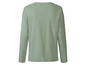 Ein hellgrünes Langarmshirt.