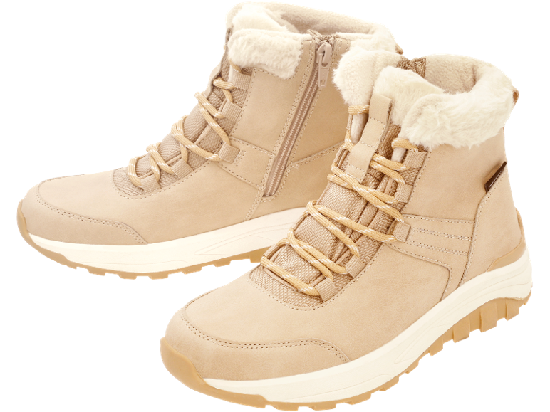 Beige Winterstiefel mit Schnürsenkeln und Kunstfellfutter.