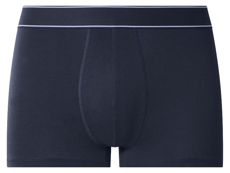 Dunkelblaue Boxershorts mit weißem Bund.