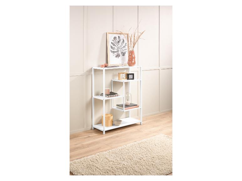 Ein weißes Metallregal mit Dekorationsartikeln.