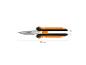Gartenschere mit orange-schwarzen Griffen, 20,6 cm lang und 4,9 cm breit.