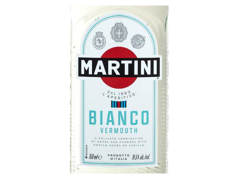 Flasche Martini Bianco Wermut mit Etikett, das die Marke und Produktinformationen zeigt.