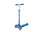 Blauer Dreirad-Roller mit mehrfarbigen Leuchträdern.