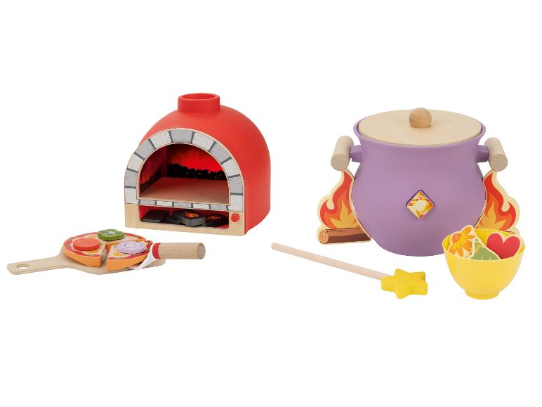 Holzspielset mit Pizzaofen und Suppentopf, inklusive Zubehör.