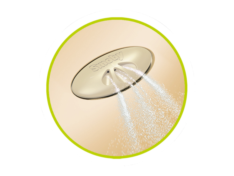 Duschkopf sprüht Wasser, in einem runden Rahmen hervorgehoben.