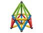 Buntes magnetisches Konstruktionsspielzeug, das eine geometrische Form bildet.