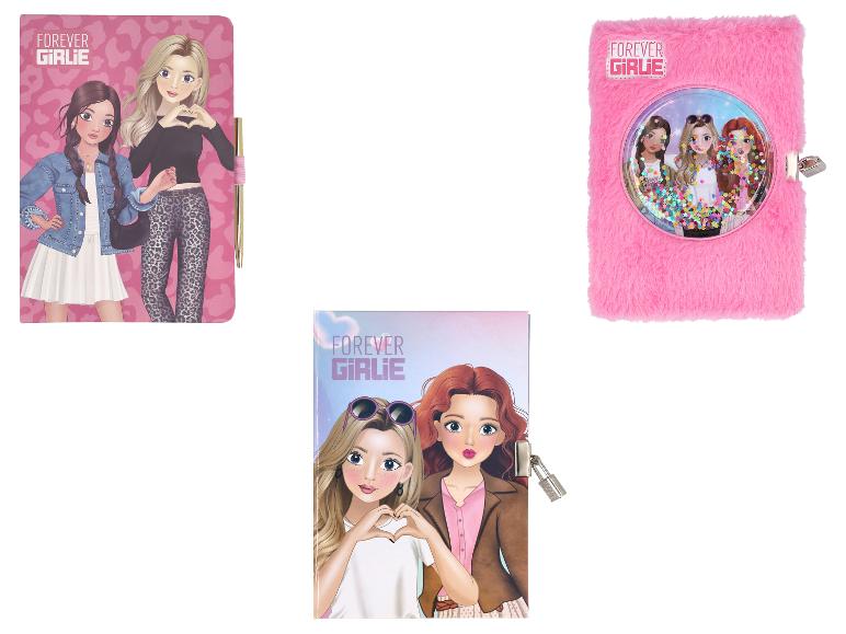 Drei Forever Girlie Notizbücher: zwei mit Cartoon-Mädchen und ein pinkes flauschiges mit Glitzer.