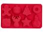 Rote Silikon-Backform mit acht weihnachtlichen Vertiefungen.